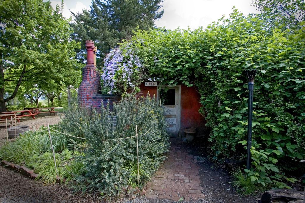 Mcmenamins Edgefield Otel Troutdale Dış mekan fotoğraf