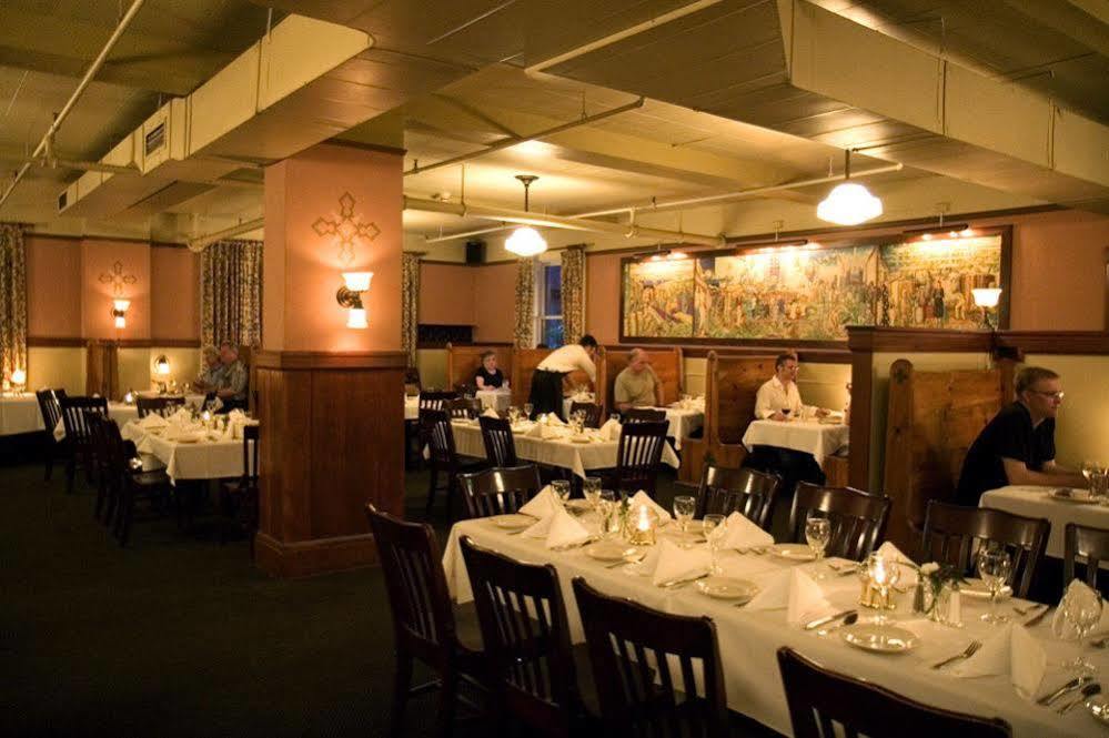 Mcmenamins Edgefield Otel Troutdale Dış mekan fotoğraf